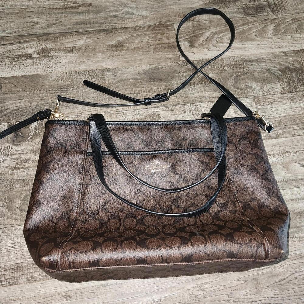 Coach Signature Full Zip Tote Bag - Picture 8 of 9